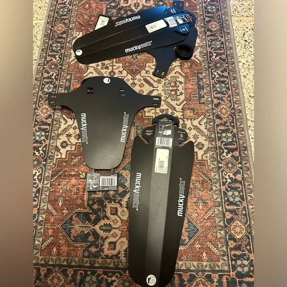 Set of Two MuckyNutz mountain bike face & butt fenders z - Picture 3 of 6